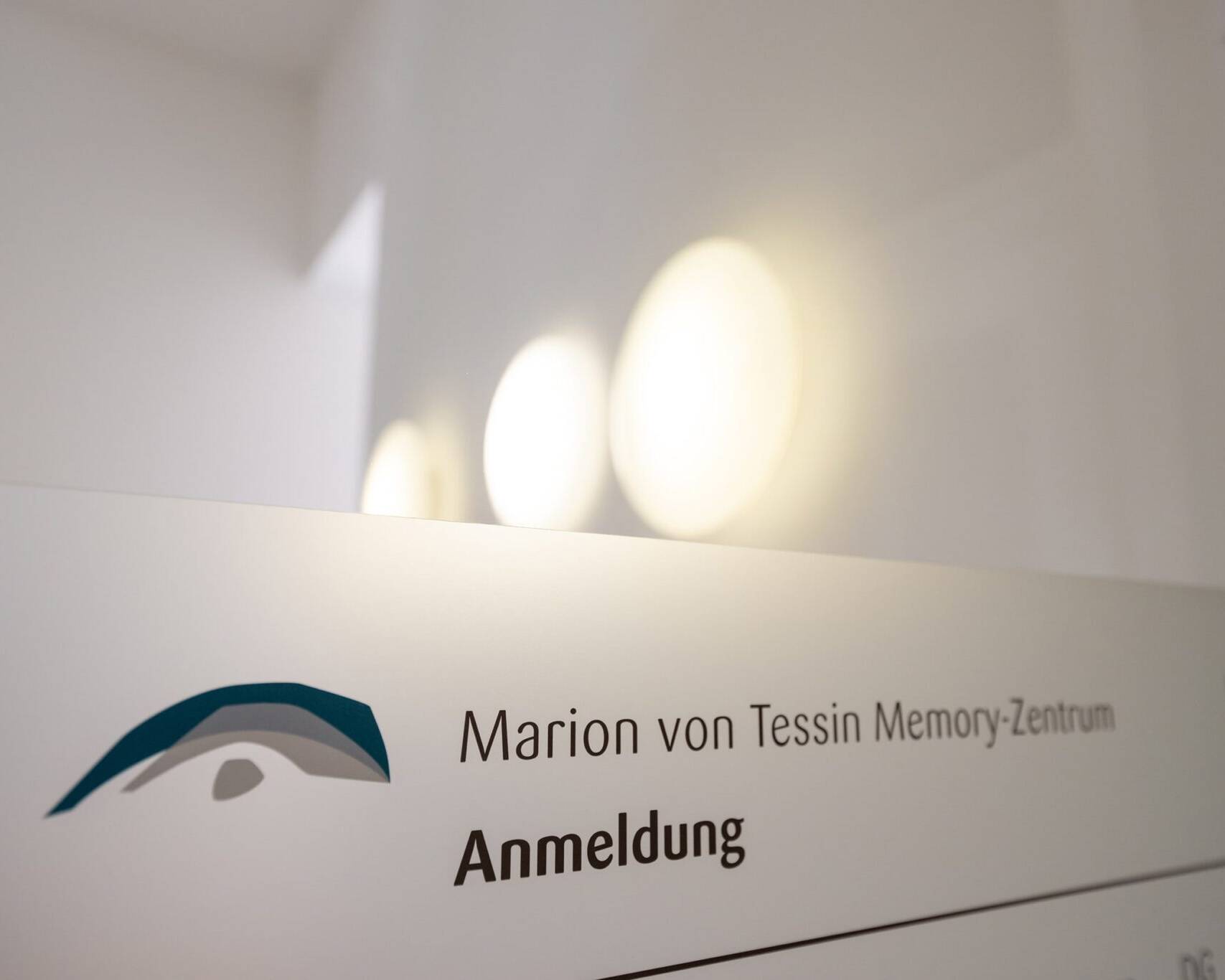Patienten zur Mit- oder Weiterbehandlung an das Marion von Tessin Memory-Zentrum überweisen